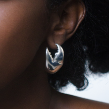 Load image into Gallery viewer, Crab Claw Earring (left ear)
